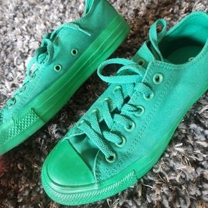 Green Converse/Chucks
